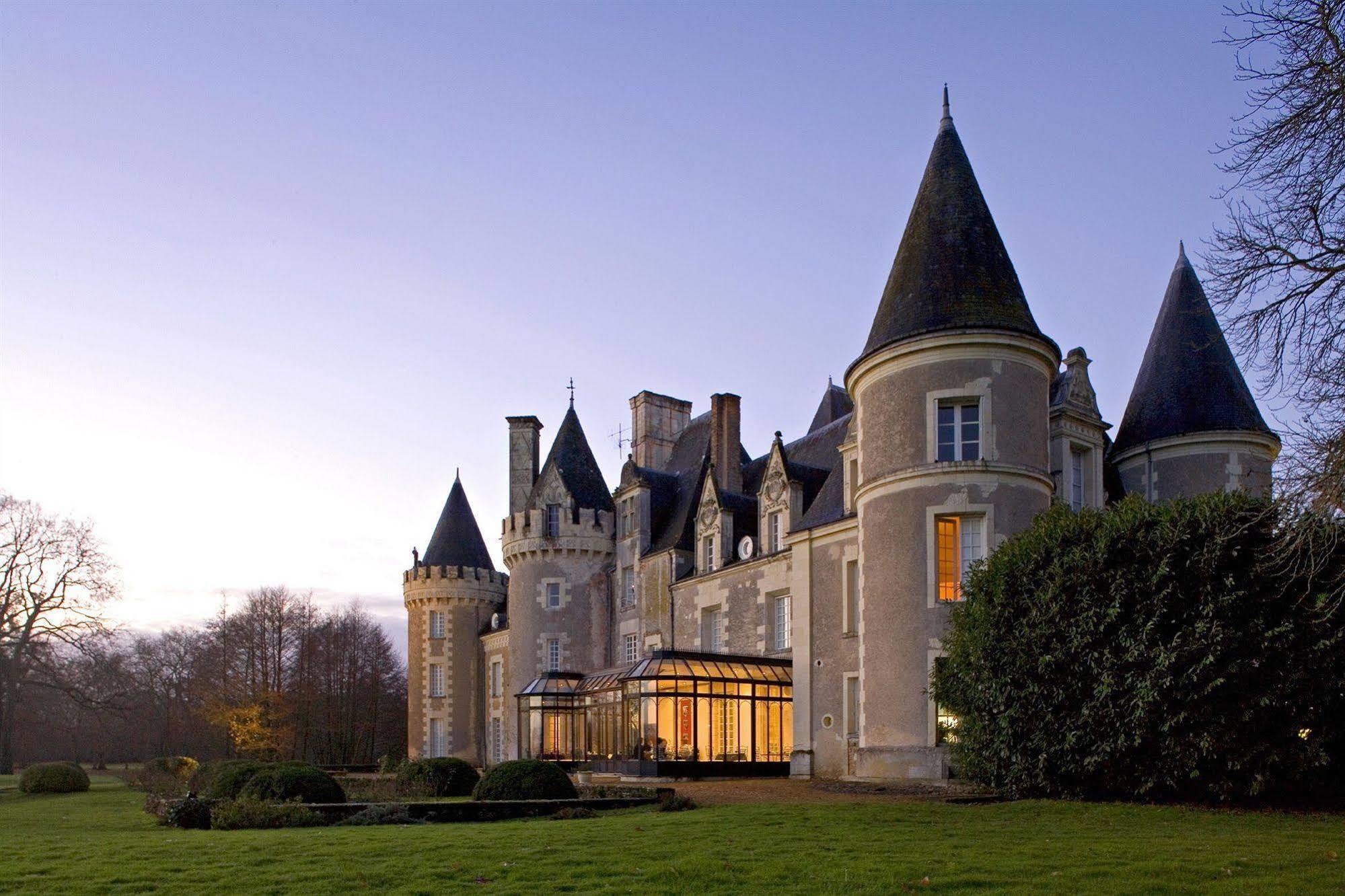 Hotel Chateau Golf Des Sept Tours Courcelles-de-Touraine Esterno foto
